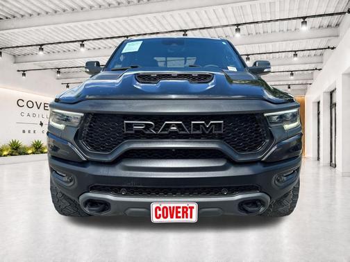 Diamond Black Crystal Pearlcoat 2021 RAM 1500 TRX