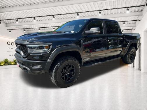 Diamond Black Crystal Pearlcoat 2021 RAM 1500 TRX