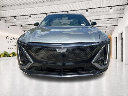 Argent Silver Metallic 2026 Cadillac LYRIQ Sport