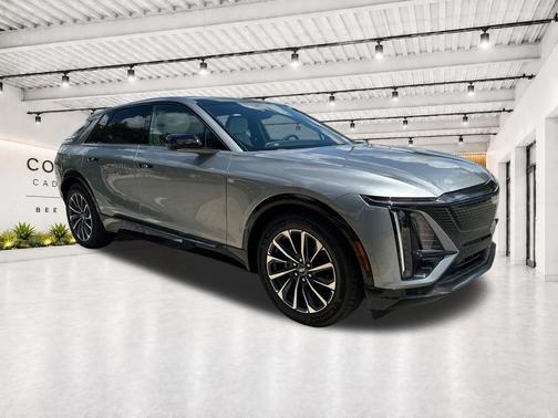 Argent Silver Metallic 2026 Cadillac LYRIQ Sport