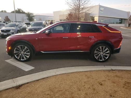 2024 Cadillac LYRIQ Luxury