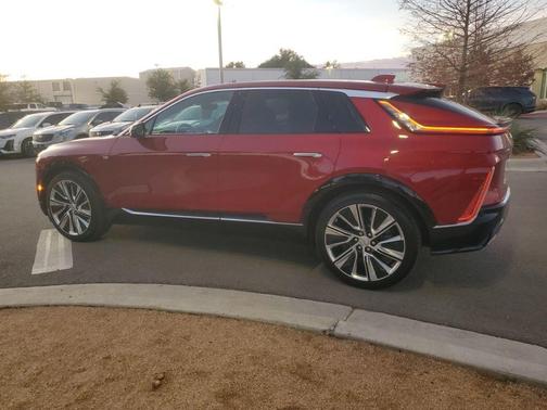 2024 Cadillac LYRIQ Luxury