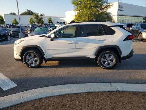 2023 Toyota RAV4 Hybrid XLE