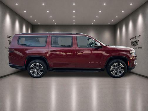 Velvet Red Pearlcoat 2023 Jeep Wagoneer L Series II 4x2