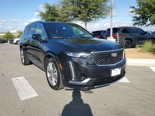 2025 Cadillac XT6 Premium Luxury FWD