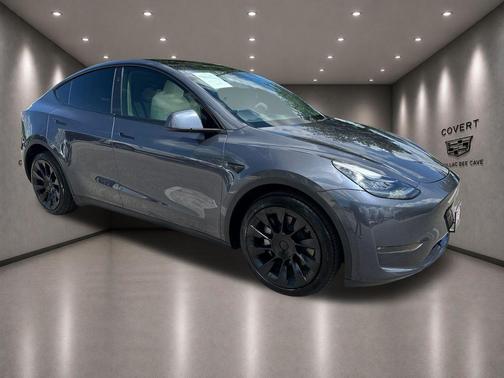 Midnight Silver Metallic 2023 Tesla Model Y Long Range Dual Motor All-Wheel Drive