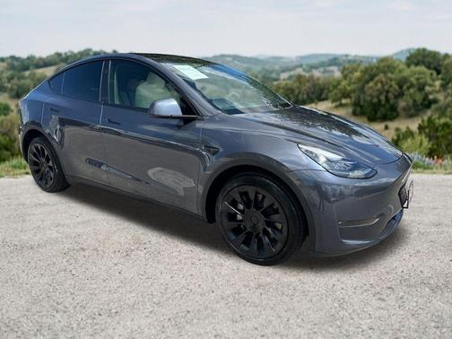 Midnight Silver Metallic 2023 Tesla Model Y Long Range Dual Motor All-Wheel Drive