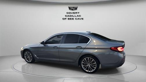 2021 BMW 530 530i