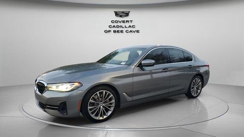 2021 BMW 530 530i
