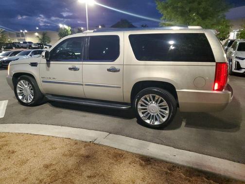 2012 Cadillac Escalade ESV Luxury