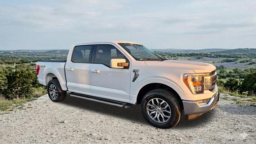 Oxford White 2022 Ford F-150 Lariat