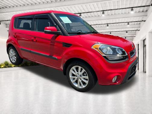 Molten 2013 Kia Soul +