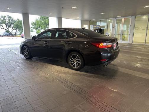 2018 Lexus ES 350 Base