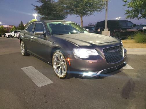 2019 Chrysler 300 C