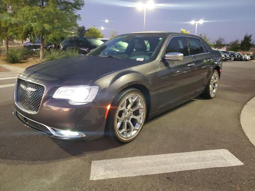 2019 Chrysler 300 C