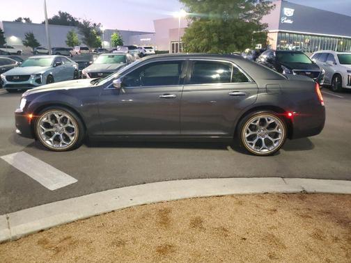 2019 Chrysler 300 C