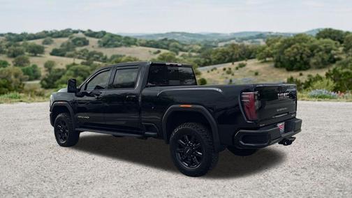 Onyx Black 2024 GMC Sierra 2500 AT4