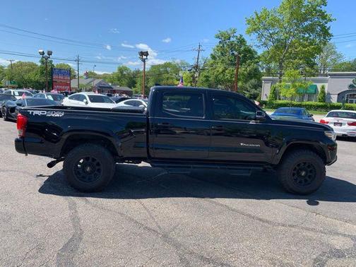 2017 Toyota Tacoma TRD Sport