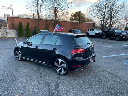 2019 Volkswagen Golf GTI 2.0T S 4-Door