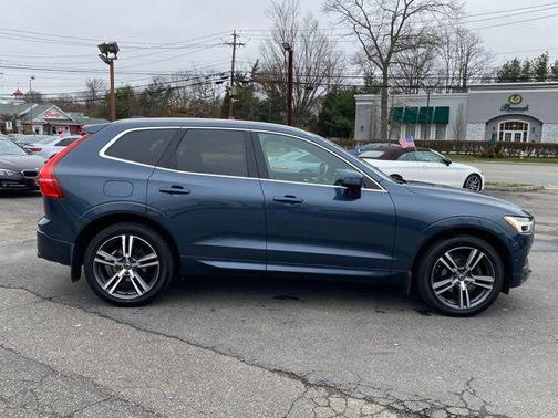 Denim Blue Metallic 2019 Volvo XC60 T5 Momentum