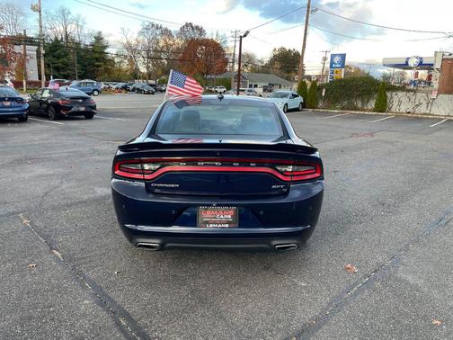 2017 Dodge Charger SXT