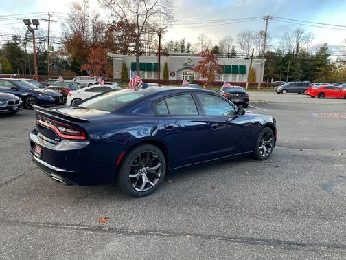 2017 Dodge Charger SXT