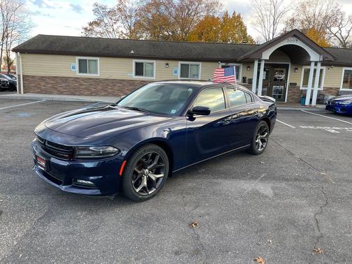 2017 Dodge Charger SXT