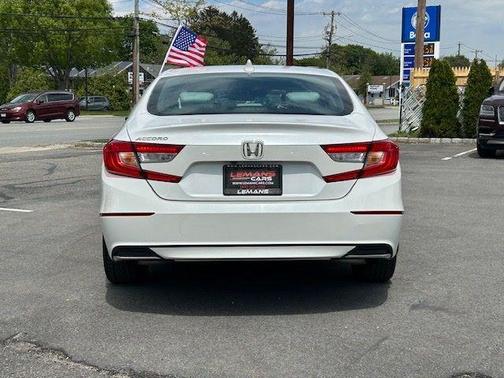 Platinum White Pearl 2018 Honda Accord EX