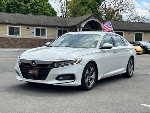 Platinum White Pearl 2018 Honda Accord EX