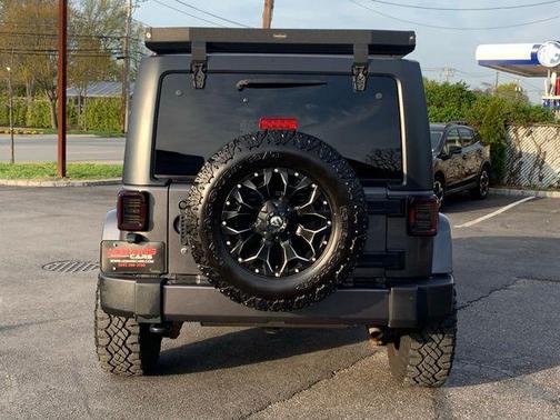 2018 Jeep Wrangler JK Unlimited Sahara