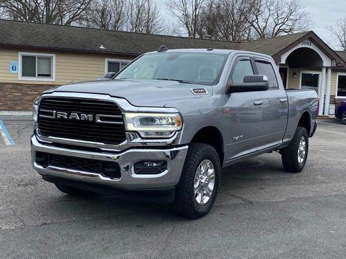 2019 RAM 2500 Big Horn Crew Cab 4x4 6'4' Box