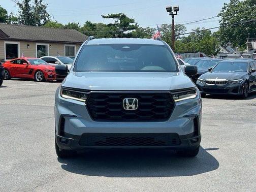 Sonic Gray Pearl 2023 Honda Pilot AWD Sport