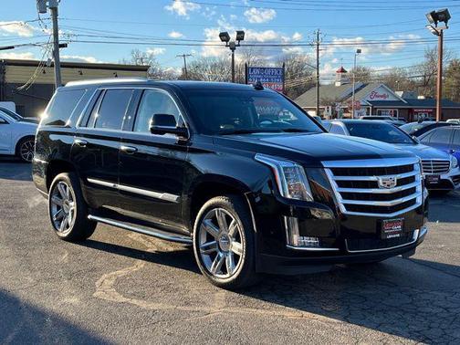 2018 Cadillac Escalade Luxury