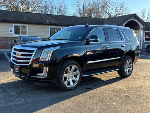 2018 Cadillac Escalade Luxury