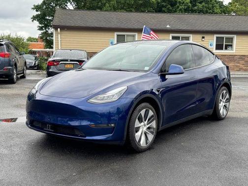 2021 Tesla Model Y Long Range Dual Motor All-Wheel Drive