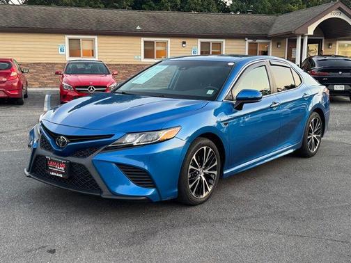 2019 Toyota Camry SE