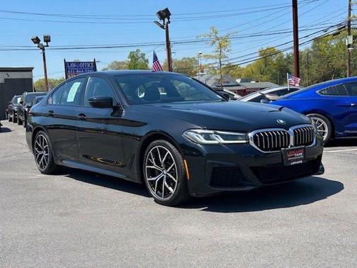 Black Sapphire Metallic 2021 BMW 530 xDrive