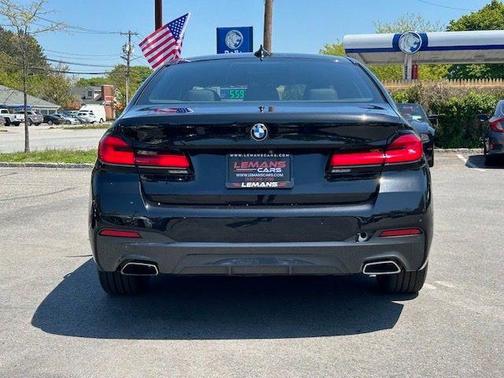 Black Sapphire Metallic 2021 BMW 530 xDrive