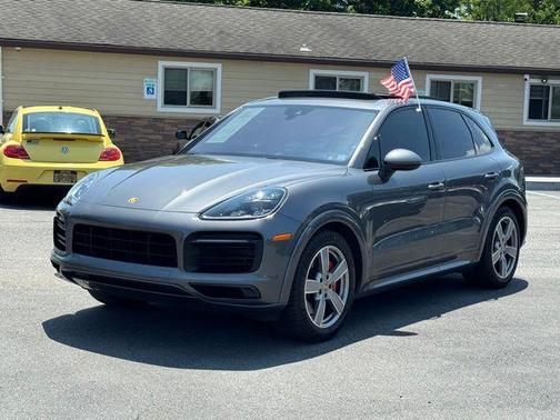 2021 Porsche Cayenne GTS