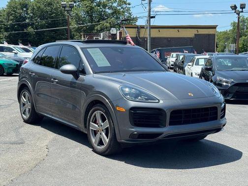 2021 Porsche Cayenne GTS