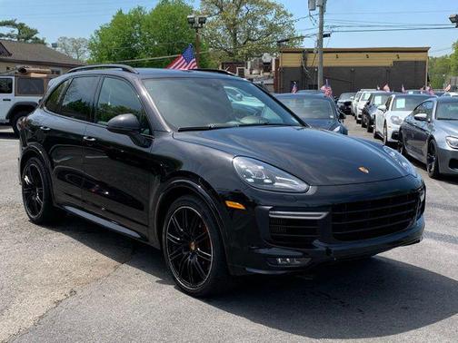 2018 Porsche Cayenne GTS