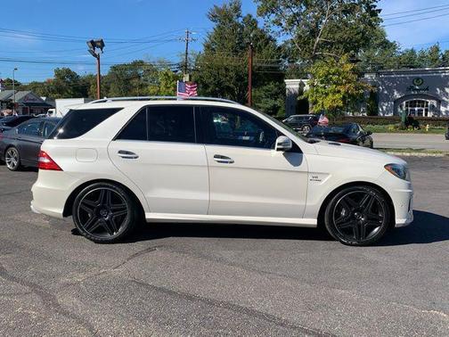 2015 Mercedes-Benz M-Class 4MATIC