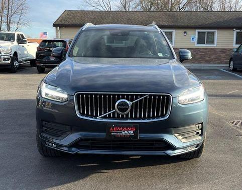 2020 Volvo XC90 T6 Momentum