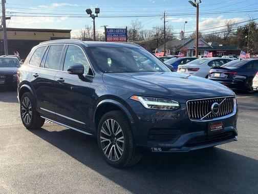 2020 Volvo XC90 T6 Momentum