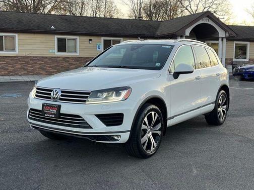 2017 Volkswagen Touareg V6 Wolfsburg Edition