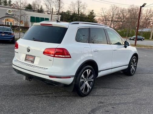 2017 Volkswagen Touareg V6 Wolfsburg Edition