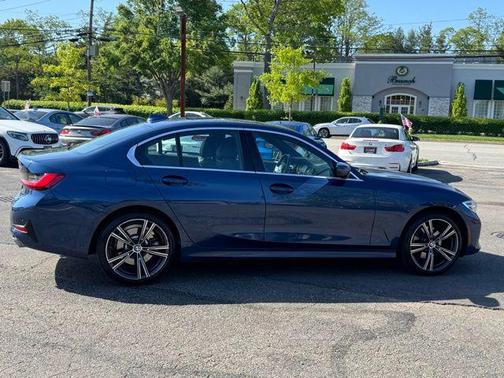 2022 BMW 330 xDrive