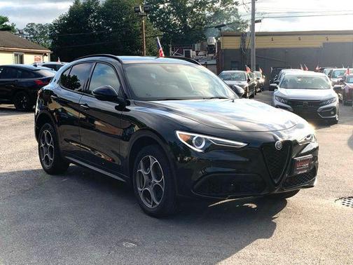2022 Alfa Romeo Stelvio Sprint