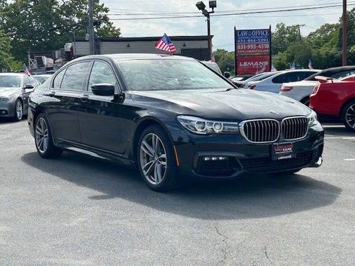 Black Sapphire Metallic 2019 BMW 740 xDrive