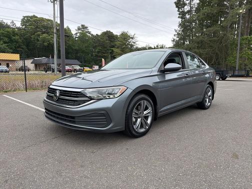 Platinum Gray Metallic 2023 Volkswagen Jetta 1.5T SE